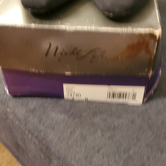 Shoes - Picture 2 of 2